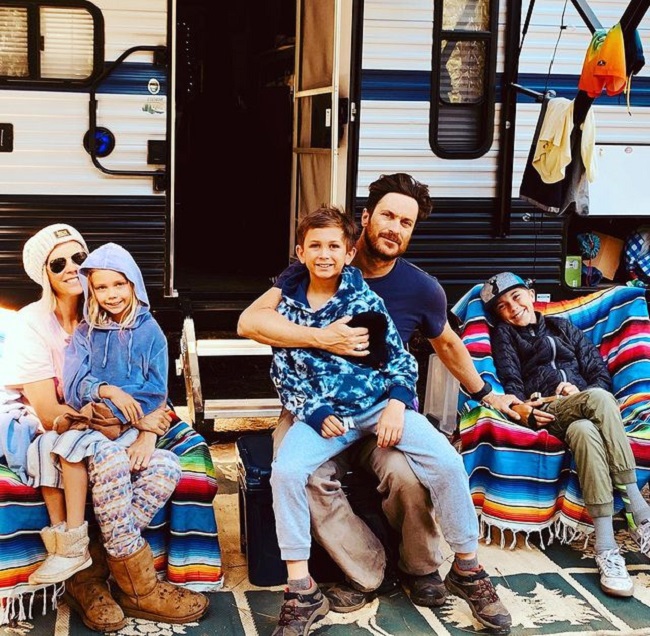 Erinn Bartlett Oliver Hudson Family