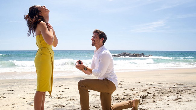 ashley laconetti engaged