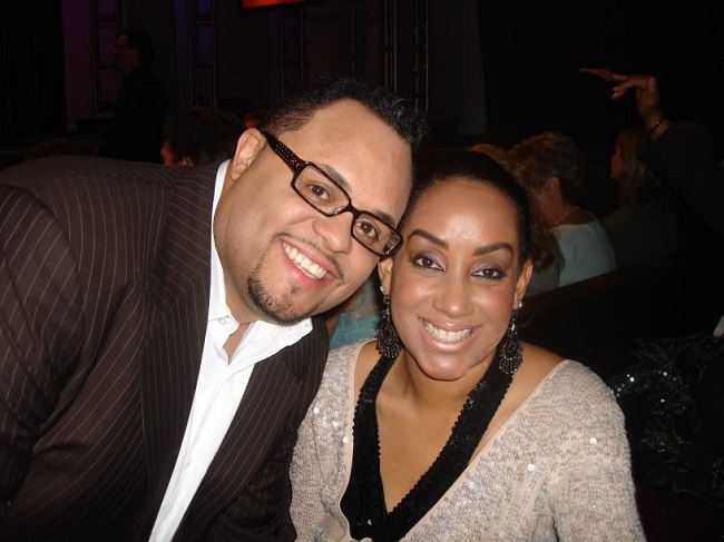 israel houghton ex wife meleasa