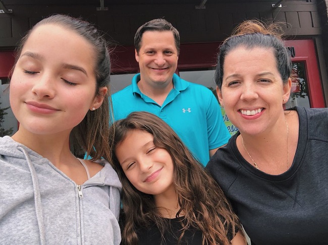 jules leblanc with her parents and her sister