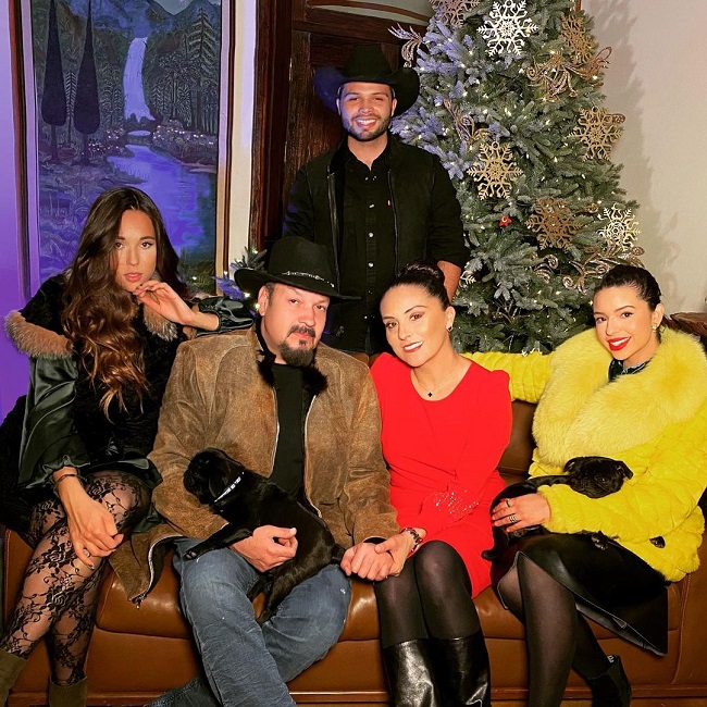 pepe aguilar wife aneliz aguilar alvarez and kids